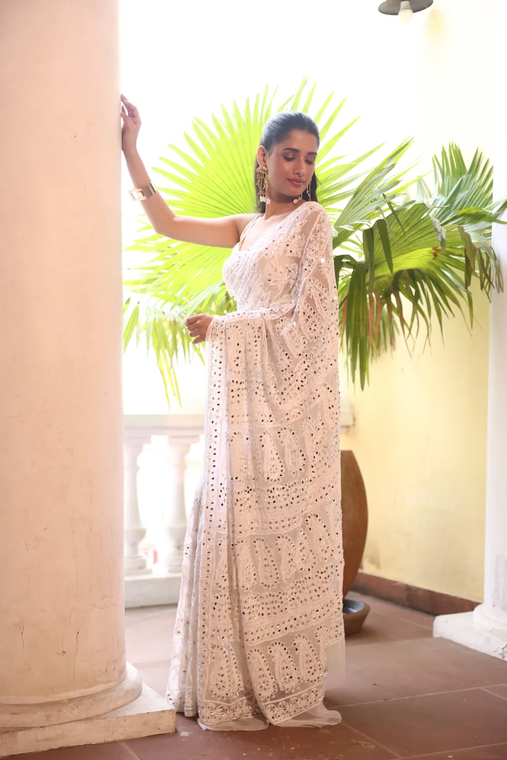 White Pure Georgette Chikankari Saree With Mirror Work