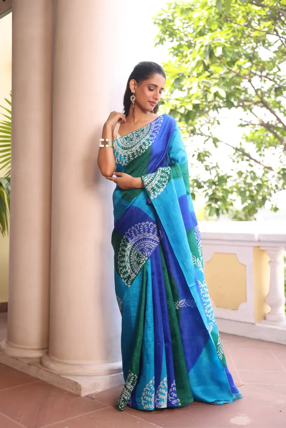https://sudiptisarees.com/wp-content/uploads/2026/06/2-6.webp