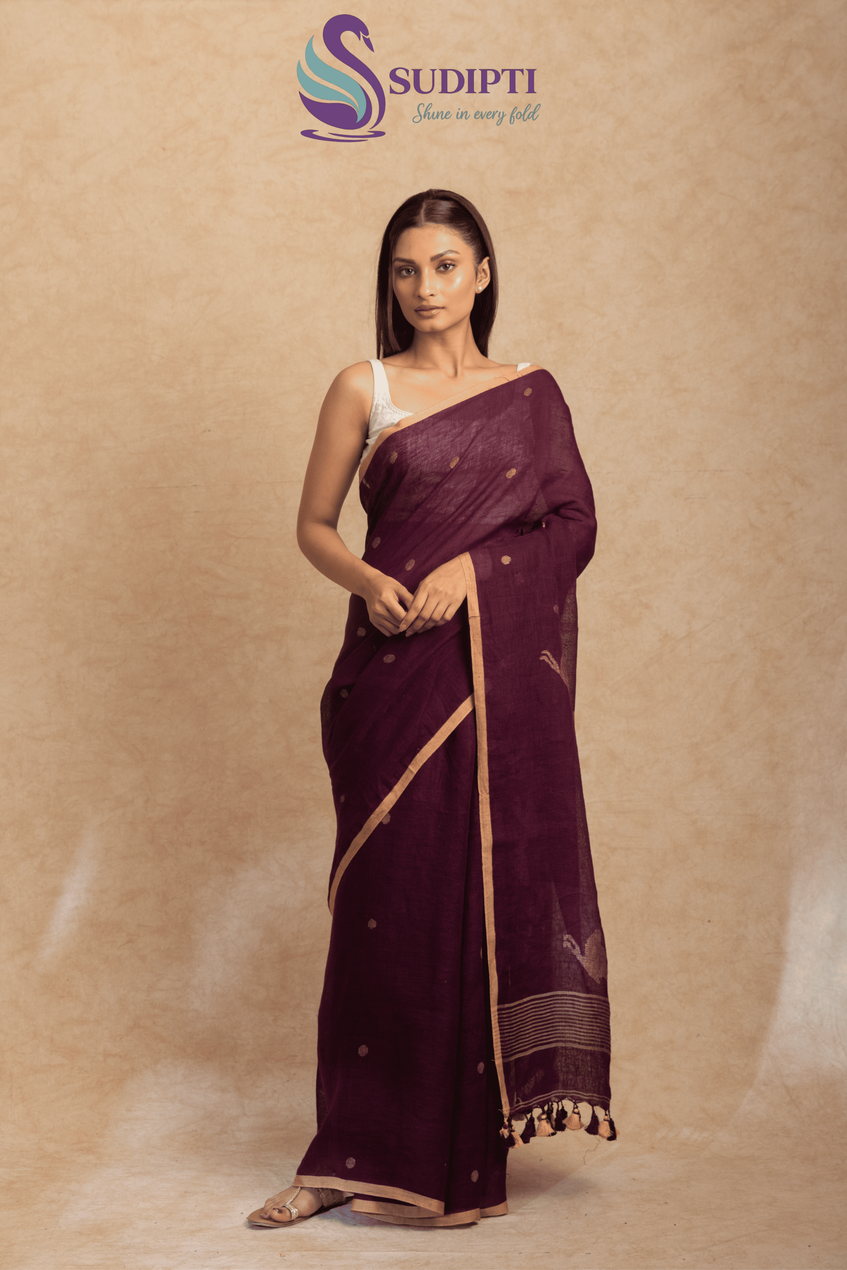 Royal Vanya Linen Saree