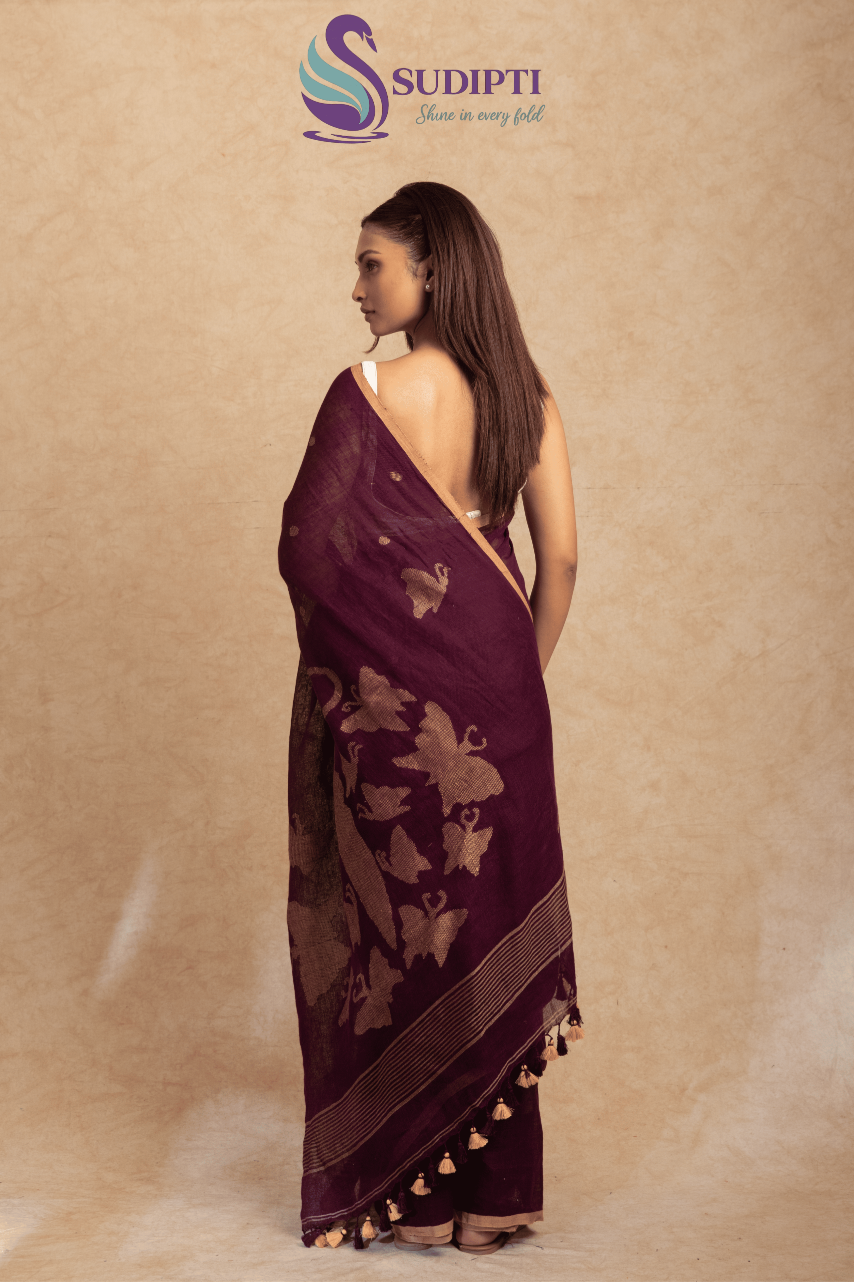 Royal Vanya Linen Saree