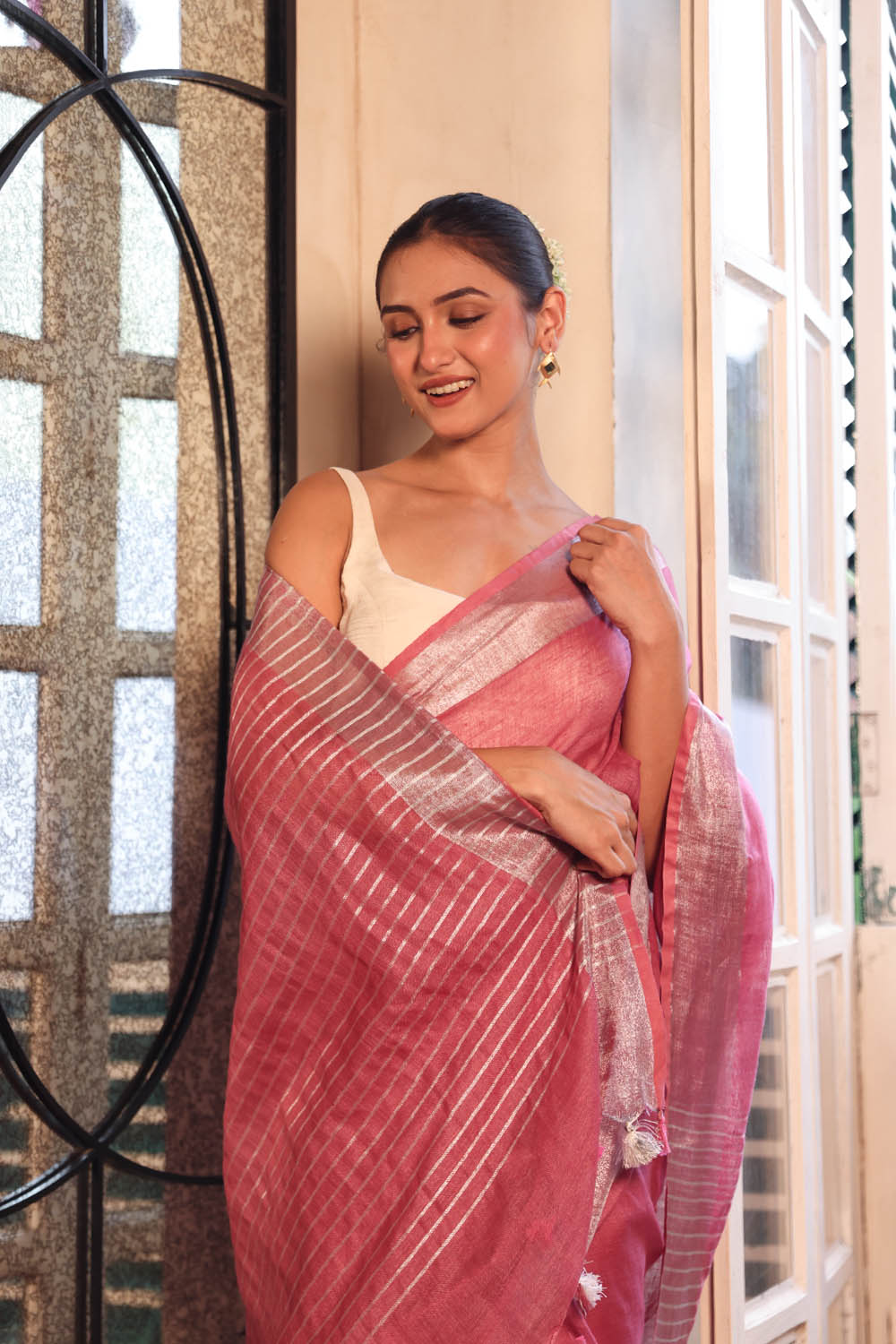 Mauve Glow Linen Saree