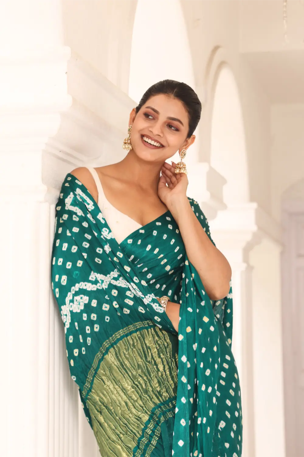 Emerald Green Bandhani Silk Saree With Tissue Palla