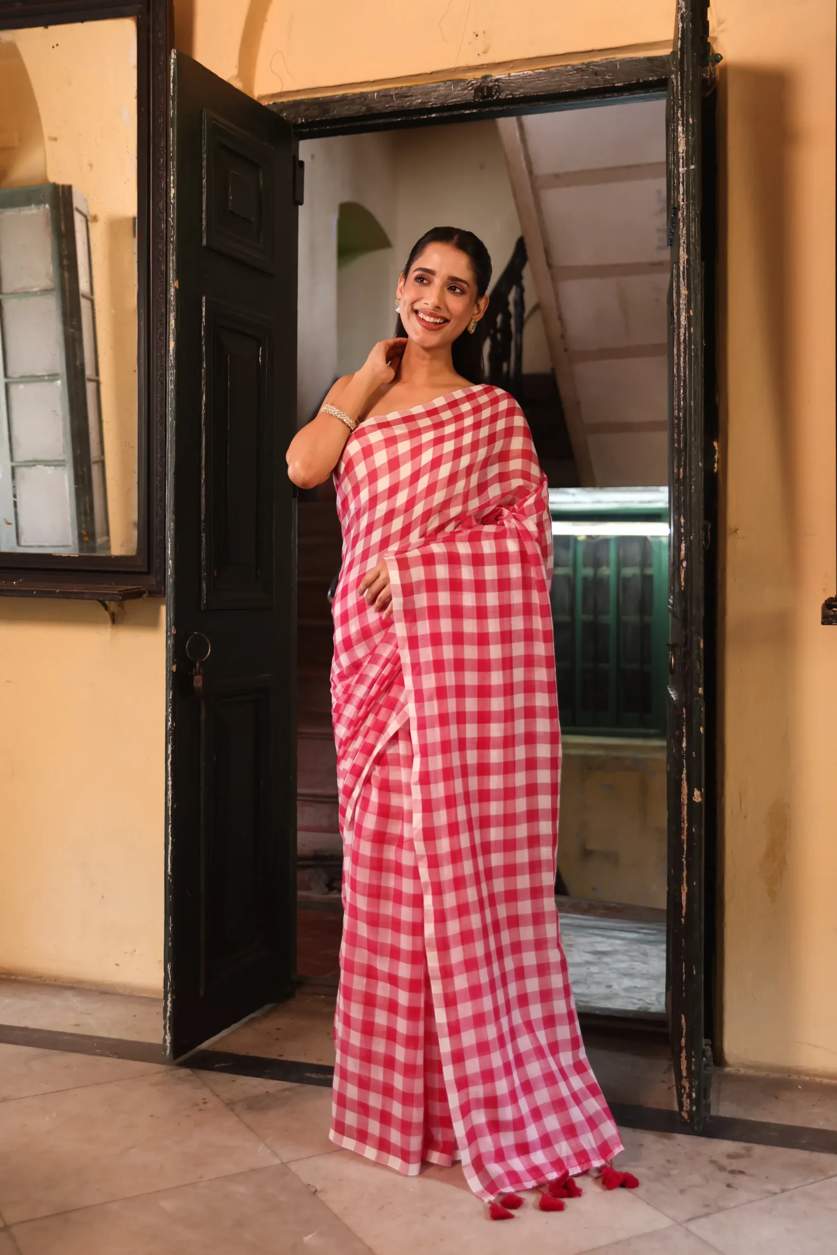 Ruby Checkered Mul Saree